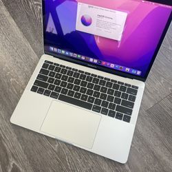 2017 MacBook Pro 13” i7 16GB Ram 