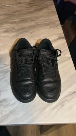 low matt black dunks/woman