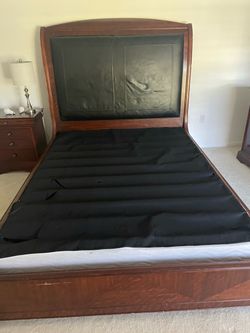Cherry wood bedroom set (Queen)