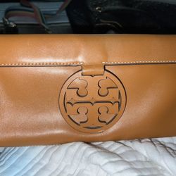 Tory Burch Miller Aged Camello Smooth Leather Clutch