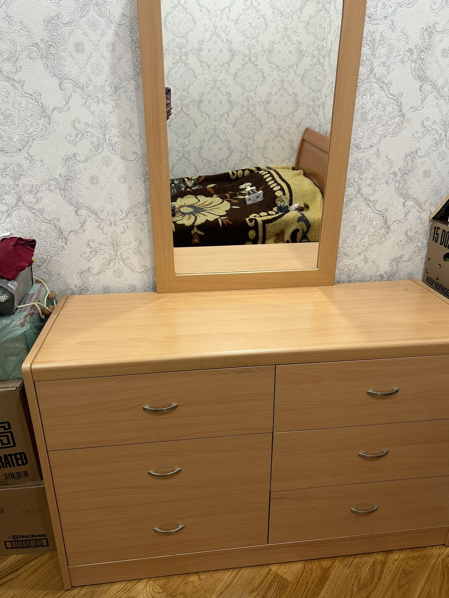 Twin Size Bed With Mattress And Dresser With Mirror