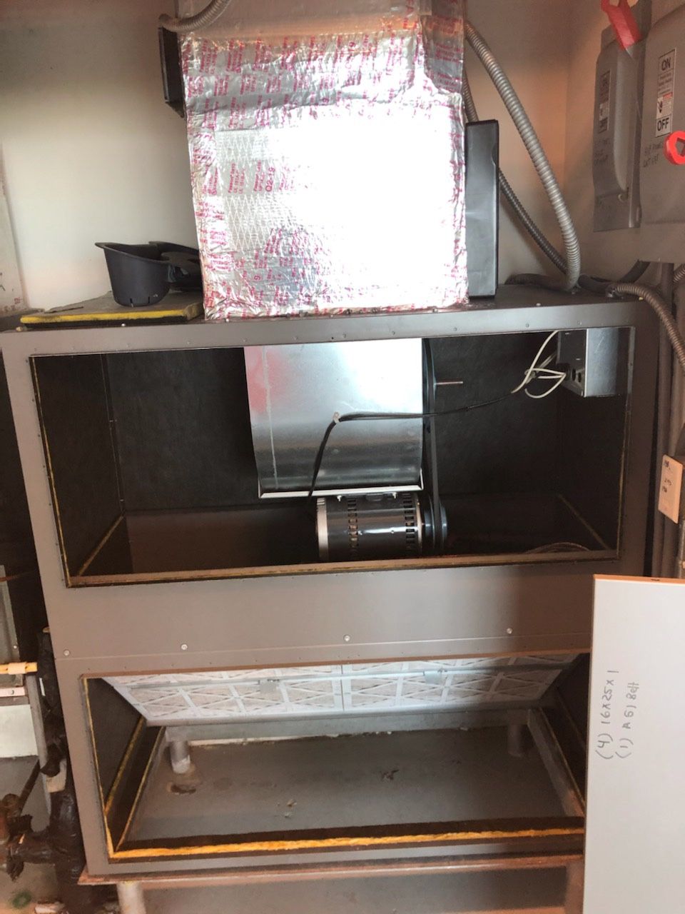 AC Unit & Condenser, 7.5 Tons Ruud RHGL090ZL & Used, 1 Year Old