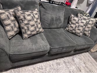 Sofa/Couch Gray with Pillows Great Condition