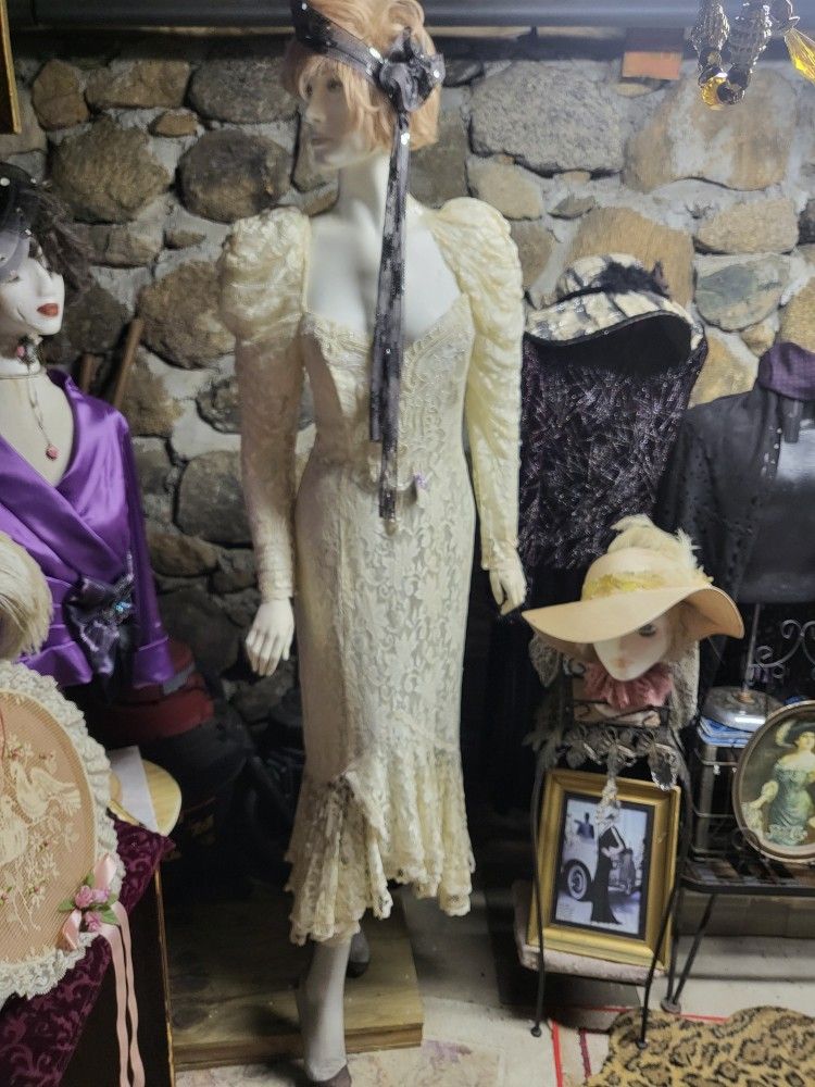 Assortment Of Mannequins. Heads..everything In All Photos