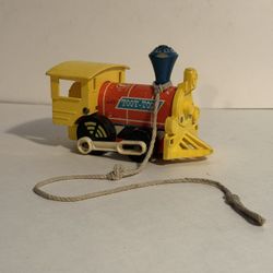 Vintage Original 1964 Fisher Price Toot Toot Train Pull Toy