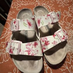 Birkenstocks Sz-8