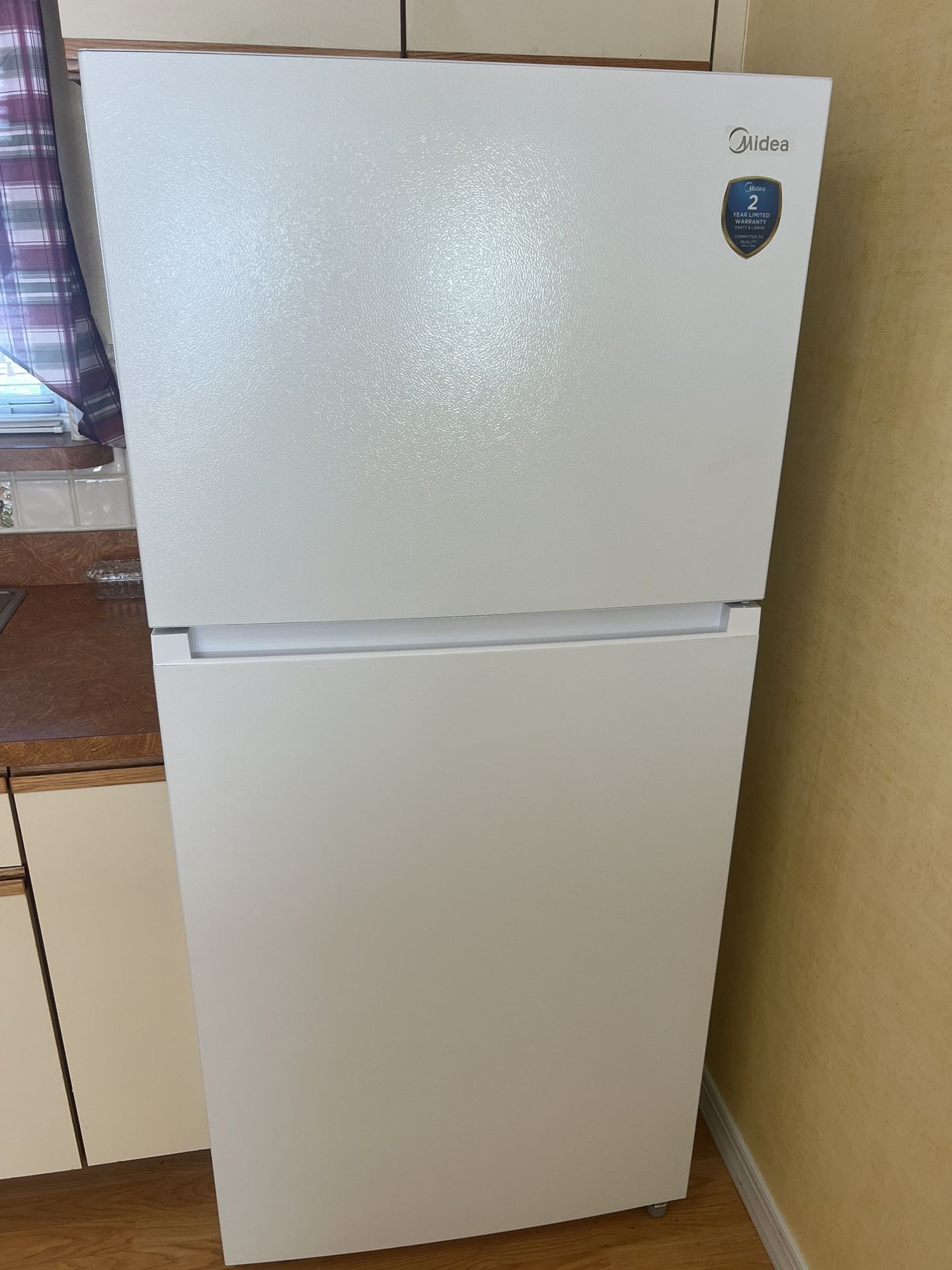 Refrigerator Midea Like New