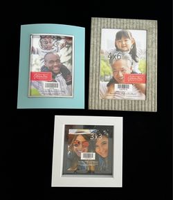 CUTE PHOTO FRAMES LIKE NEW