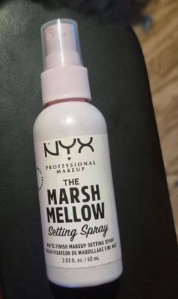 NYX The Marsh Mellow Setting Srapy