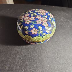 Oriental Bowl With Lid.