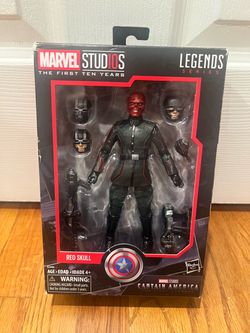 Brand New marvel legends red skull (see pictures for box condition)