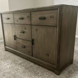 Solid Wood Dresser—5 Drawers, 2 Doors