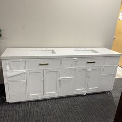 84” Bathroom Vanity In White 