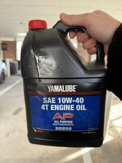 Yamalube 10W-40 4T Motorcycle Engine Oil – 1 Gallon