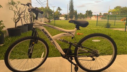 Weize Boundary MTB 26” Full Suspension Mountain Bike 18-Speed — White