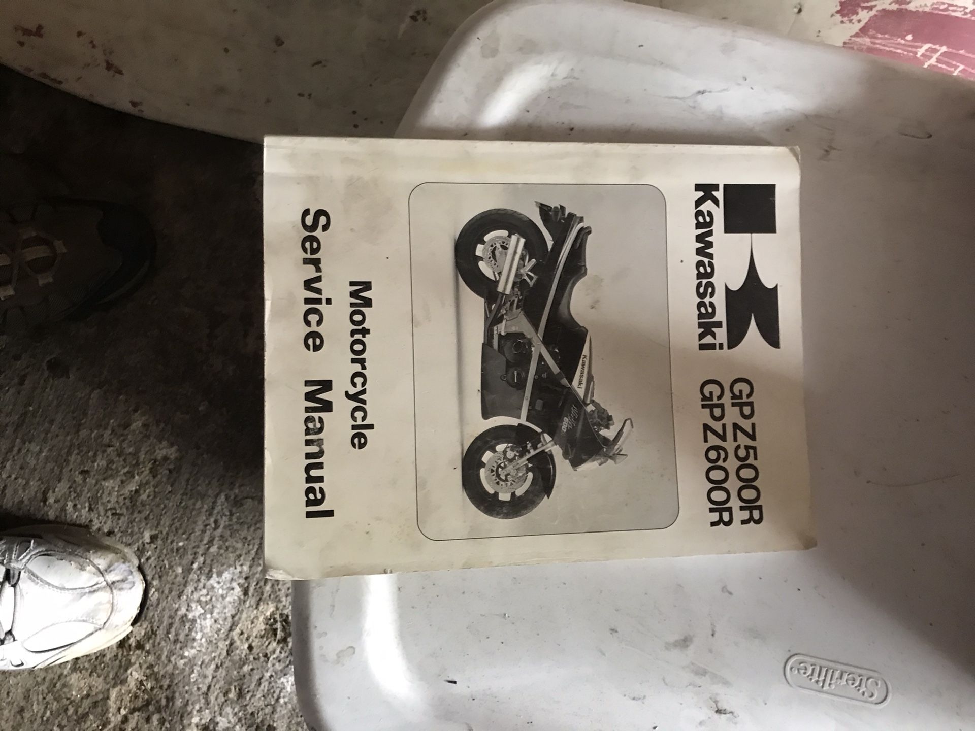 Kawasaki repair book