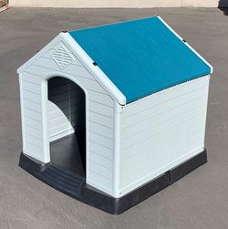 (New) $105 Large Outdoor Indoor Plastic Dog House Waterproof, Size 36”x36”x39”