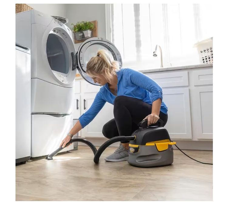 2.5 Gal. 1.75 Peak HP Small Shop Vacuum Wet Dry Vac with Filter Bag, Hose, Utility and Car Nozzle Attachments HD2025 #A28