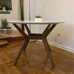Target Emmond Mid-Century Modern Round Dining Table