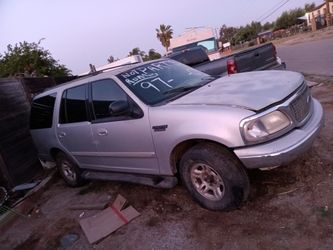 2000 Ford Expedition (For Parts)