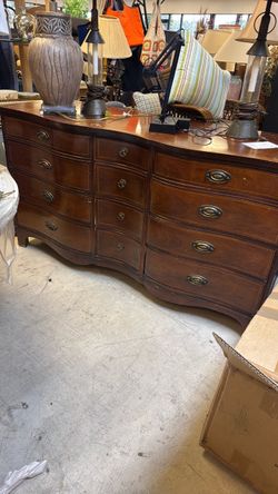 Vintage Mahogany Serpentine Front Dresser
