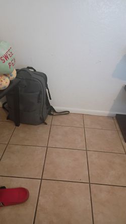 Travel suit case backpack