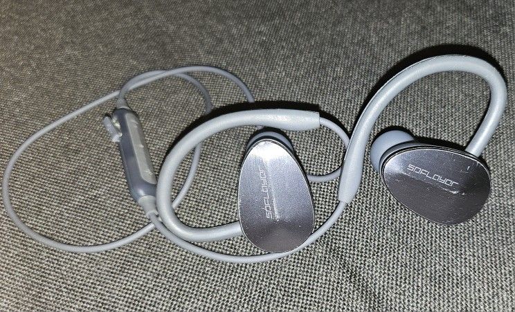 Bluetooth sports headset