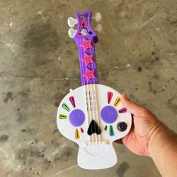 Disney Junior Vampirina Spooktastic Spookylele Guitar Lights And Sounds