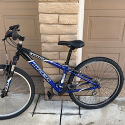 Trek 3700 Mountain Bike 