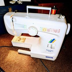 White 1735 Heavy Duty Sewing Machine