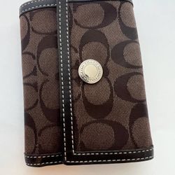 Black coach online wallet sale