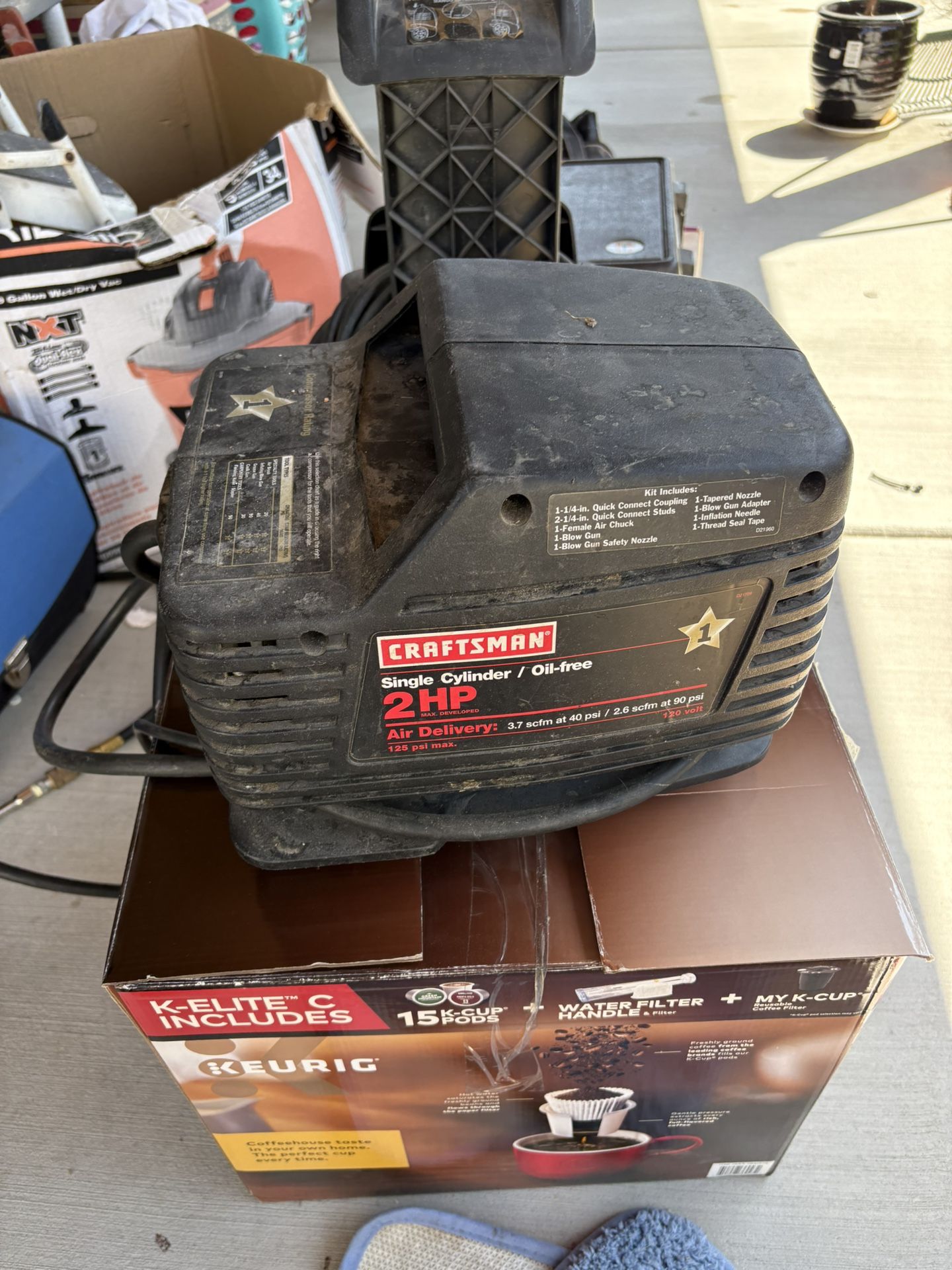 Craftsman Single Cylinder Air Compressor 2 HP Oil-free 125 psi 120V USA