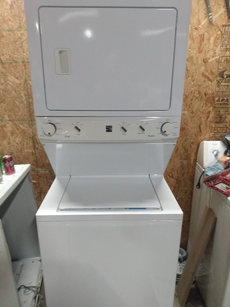 New Kenmore Stackable Electric Washer And Dryer They Both Work Great Clean Inside And Out