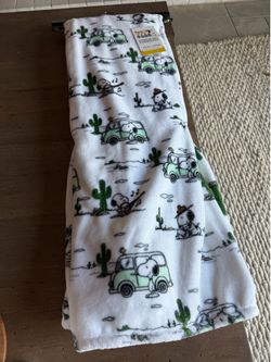 Peanuts Throw Blanket