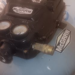 3 Gal   McGraw  Air Compressor 