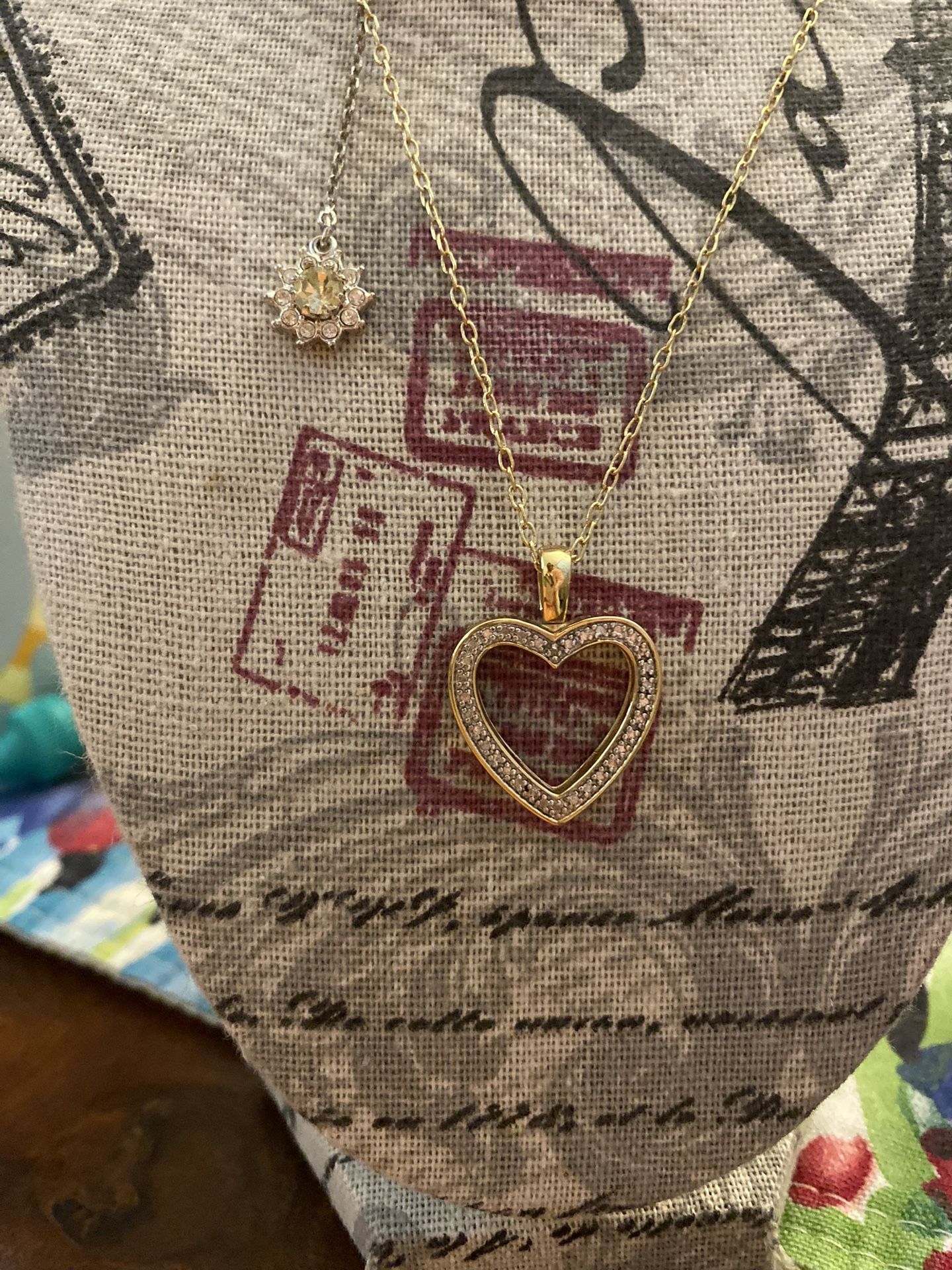 Getting Close To Valentine’s Day, These Beautiful Heart Pendants