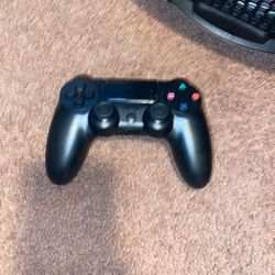 PS4 Controller