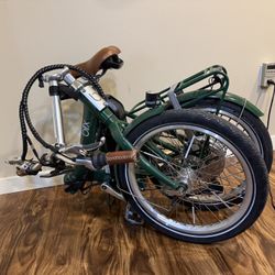 Blix Vika+ Flex Folding E-bike with Accessories 