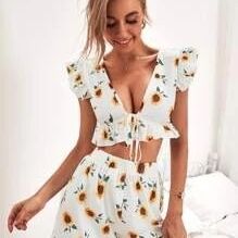 New Sunflower Knot Drop Front Plunging Neck Crop Top with Shorts S