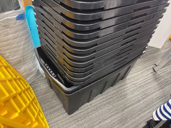 2 used 33-gallon heavy-duty tote with lid sold
