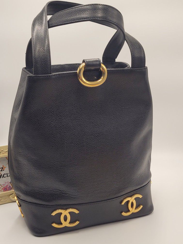 CHANEL Caviar Leather Vintage Bucket Bag with 6 1.7" CC Logo in 24K Gold Plated