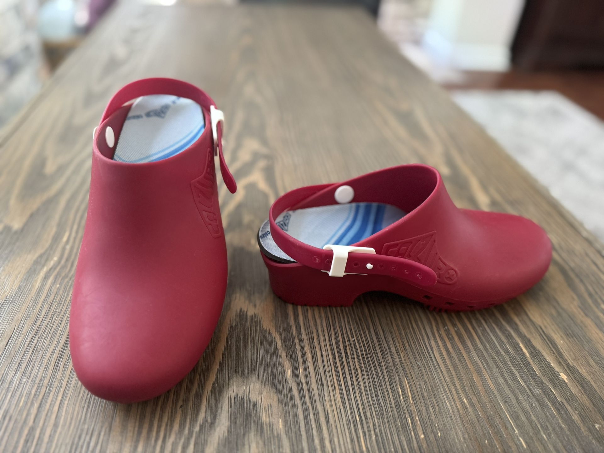 Calzuro Bihos Made In Italy Unisex clogs 37-38 size 7-7.5 (used)