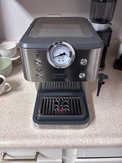 Delonghi EM450 expresso machine
