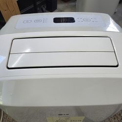 LG Portable AC Unit. 8000 BTUs