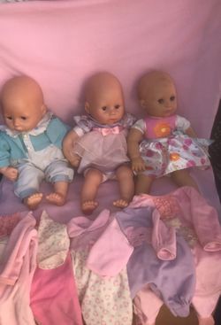 Baby set of 3 with 5 changes of clothing!