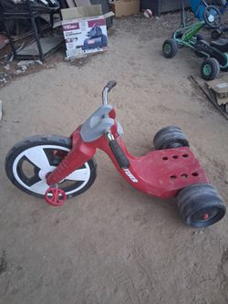Big Flyer Kids Tricycle Red