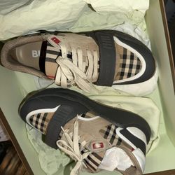 Burberry Shoes 