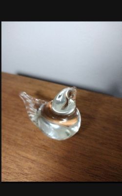 VINTAGE SWEDISH BLOWN GLASS BIRD PAPERWEIGH 3"×2.5" - C5