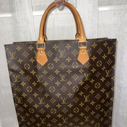 LV Sac Plat 100% Authentic 