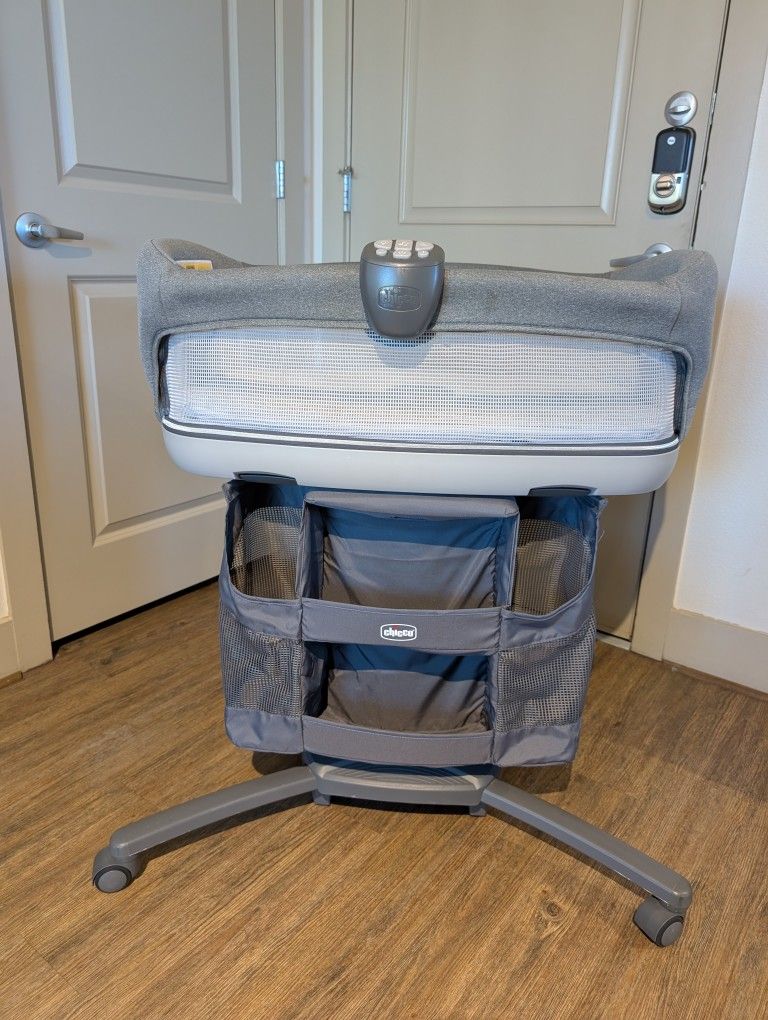 Chicco Close To You 3-in-1 Bassinet